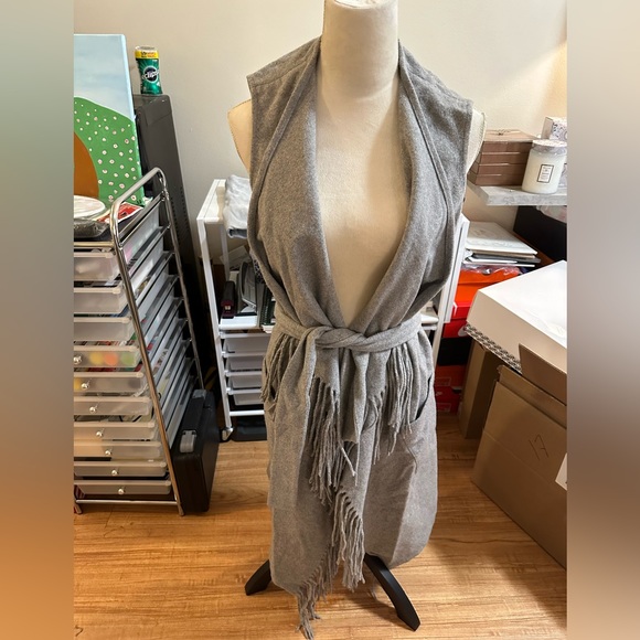 Sleeveless wool wrap Allsaints - Picture 6 of 10